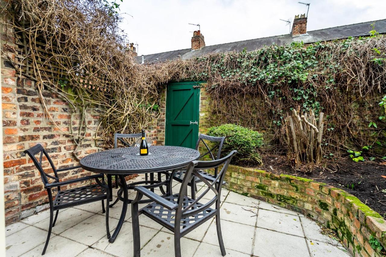 7 St John'S Crescent Villa York Exteriör bild